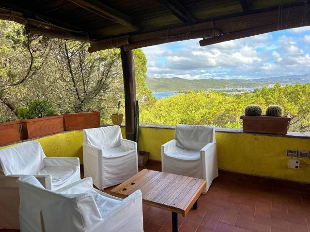 Villa Indipendente in vendita a San Pantaleo, Sardigna/Sardegna
