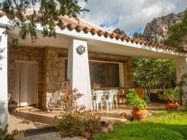 Villa Indipendente in vendita a San Pantaleo