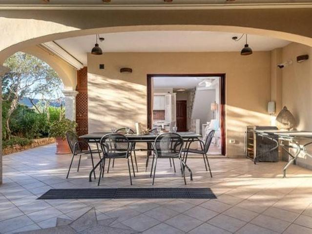 Villa Indipendente in vendita a San Pantaleo, Sardigna/Sardegna