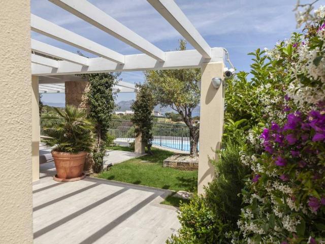 Villa Indipendente in vendita a San Pantaleo, Sardigna/Sardegna