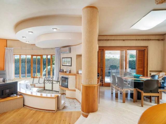 Villa Indipendente in vendita a San Pantaleo, Sardigna/Sardegna