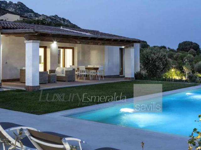 Villa Indipendente in vendita a San Pantaleo, Sardigna/Sardegna