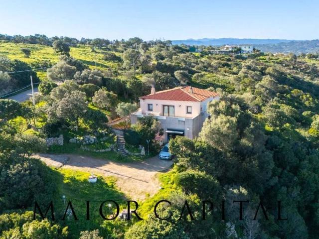 Villa Indipendente in vendita a San Pantaleo, Sardigna/Sardegna