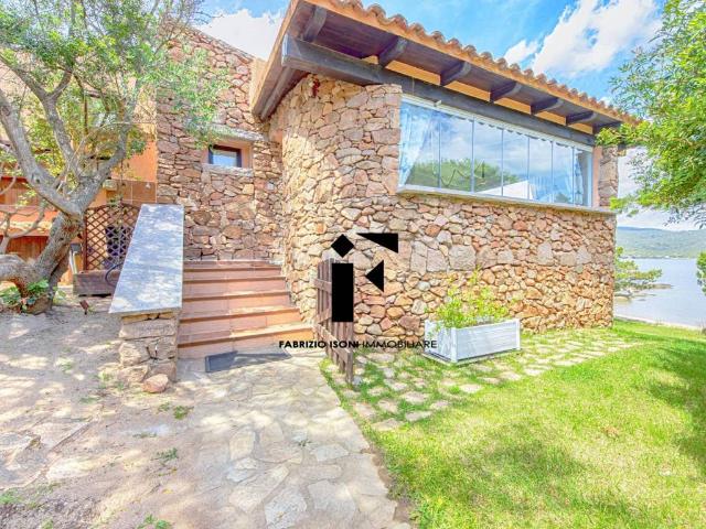 Villa Indipendente in vendita a San Pantaleo, Sardigna/Sardegna