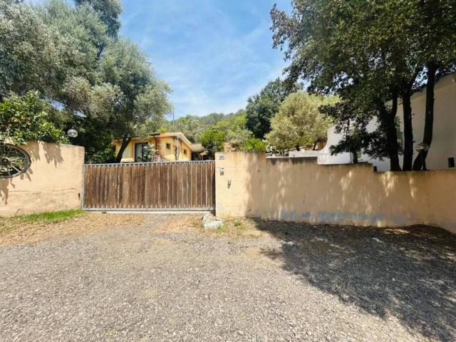 Villa Indipendente in vendita a San Pantaleo, Sardigna/Sardegna