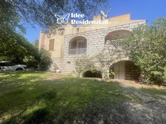Villa Indipendente in vendita a San Pantaleo, Sardigna/Sardegna