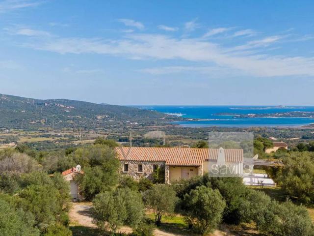 Villa Indipendente in vendita a San Pantaleo, Sardigna/Sardegna
