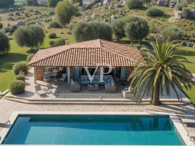 Villa Indipendente in vendita a San Pantaleo, Sardigna/Sardegna