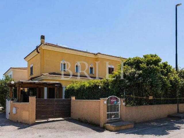 Villa Indipendente in vendita a Poltu Qualtu, San Pantaleo
