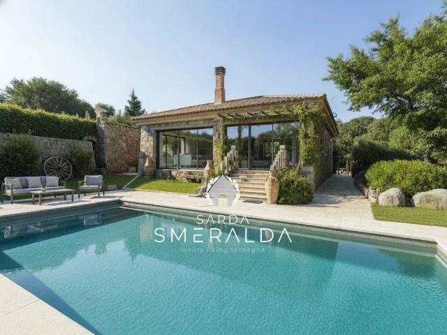 Villa Indipendente in vendita a San Pantaleo, Sassari