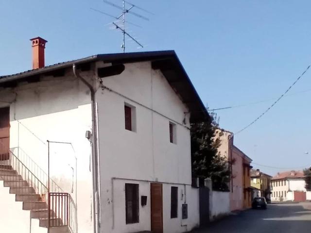 Villa Indipendente in vendita a Piemonte, Vercelli