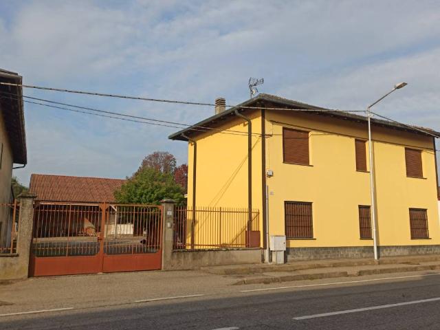 Villa Indipendente in vendita a Piemonte, Vercelli