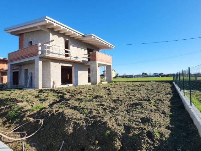 Villa Indipendente in vendita a Canton della Lanca, Piemonte