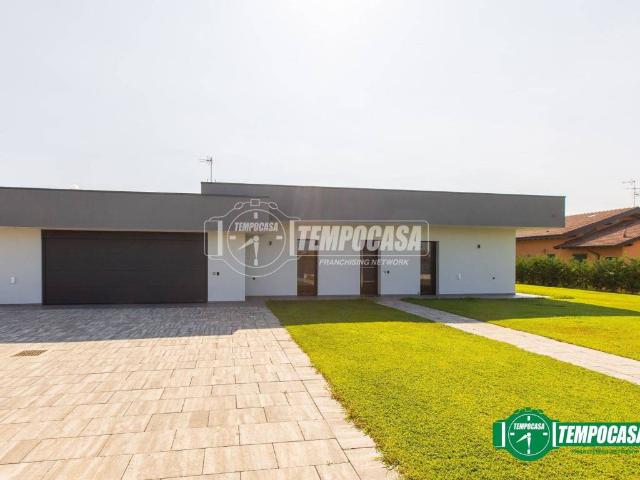 Villa Indipendente in vendita a Piemonte, Novara