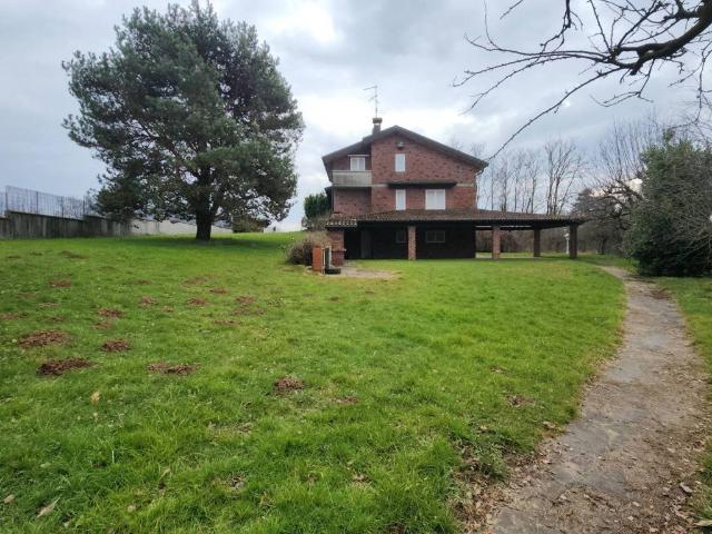 Villa Indipendente in vendita a Borzighella, Piemonte