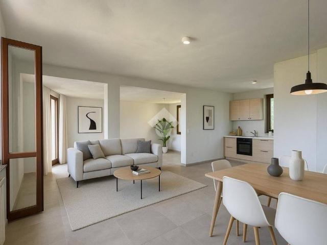 Villa Indipendente in vendita a Santo Stefano, Piemonte
