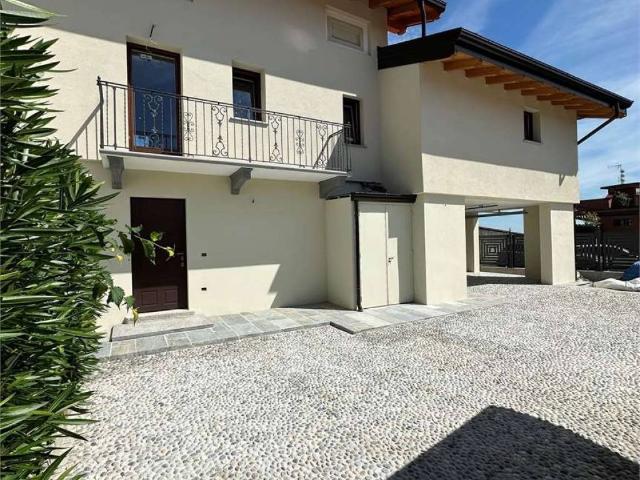 Villa Indipendente in vendita a Piemonte, Novara