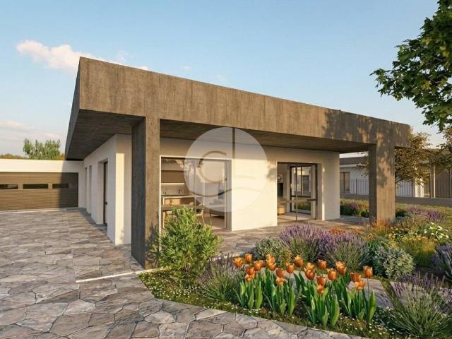 Villa Indipendente in vendita a Monte Arese, Faloppio