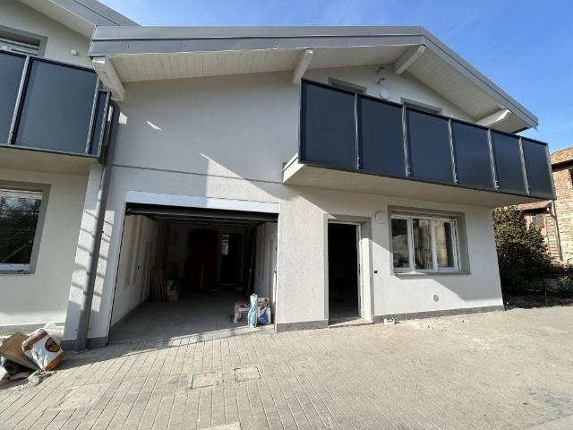 Villa Indipendente in vendita a Monte Arese, Faloppio