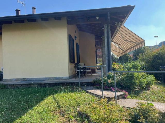 Villa Indipendente in vendita a Beolco, Olgiate Molgora