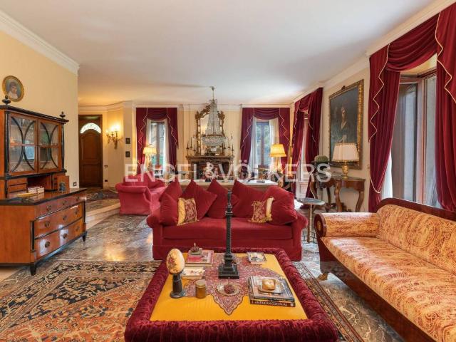 Villa Indipendente in vendita a Olgiate Molgora, Lombardia