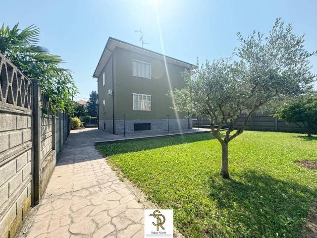 Villa Indipendente in vendita a Gerbone, Olgiate Olona