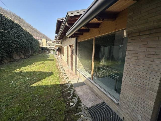 Villa Indipendente in vendita a Santa Maria, Olginate