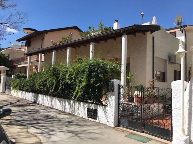 Villa Indipendente in vendita a Oliveri, Sicilia