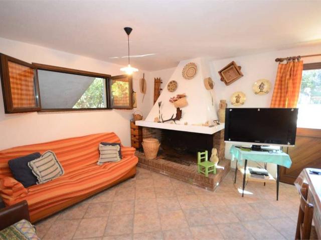 Villa Indipendente in vendita a Olmedo, Sardigna/Sardegna
