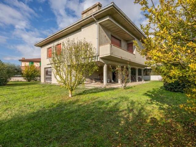 Villa Indipendente in vendita a Calcinaia, Toscana