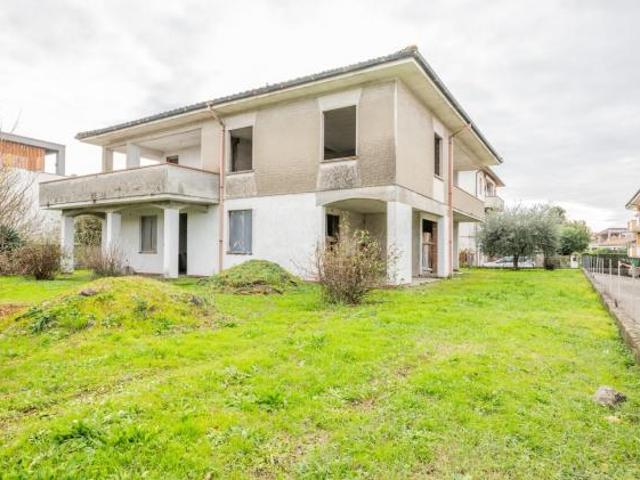 Villa Indipendente in vendita a Calcinaia, Toscana