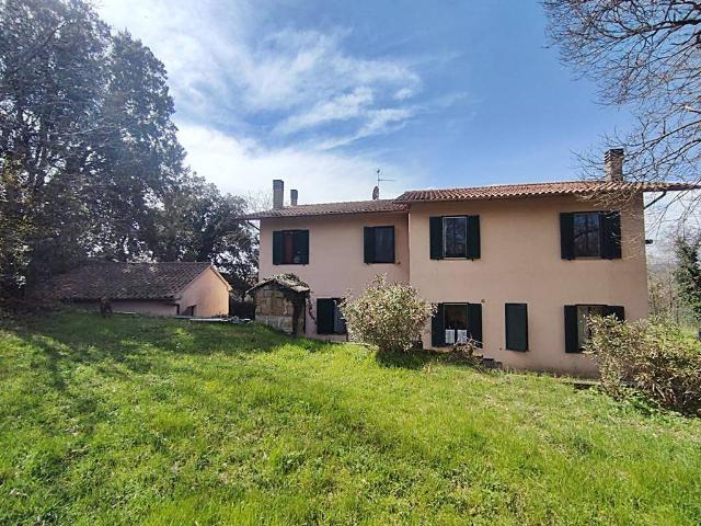 Villa Indipendente in vendita a Onano, Lazio