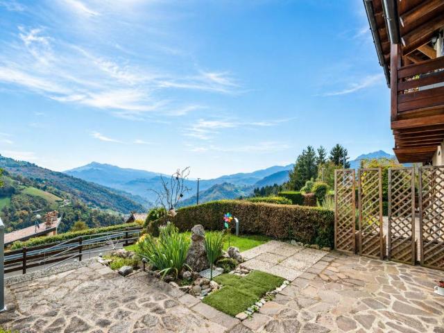 Villa Indipendente in vendita a Oneta, Lombardia