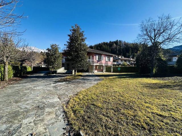 Villa Indipendente in vendita a Onore, Lombardia
