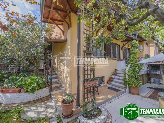 Villa Indipendente in vendita a Locate Triulzi, Lombardia