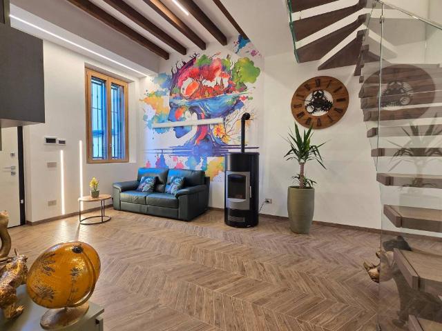 Villa Indipendente in vendita a Locate Triulzi, Lombardia