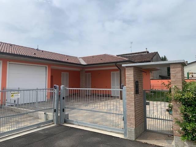 Villa Indipendente in vendita a Locate Triulzi, Lombardia