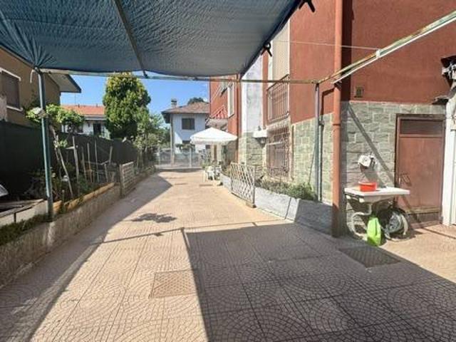 Appartamento in vendita a Locate Triulzi, Lombardia