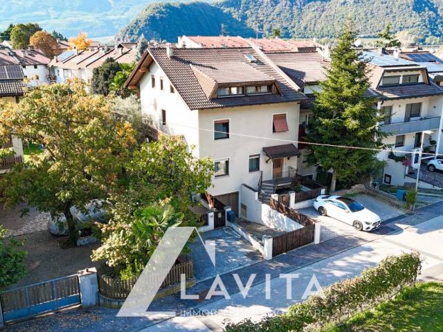 Villa Indipendente in vendita a Überetsch-Unterland - Oltradige-Bassa Atesina, Ora