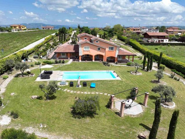 Villa Indipendente in vendita a Oratino, Molise