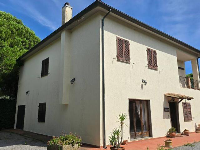 Villa Indipendente in vendita a Quattro Strade, Orbetello