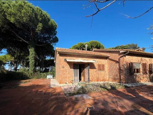 Villa Indipendente in vendita a Orbetello, Toscana