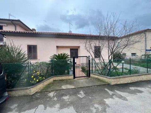 Villa Indipendente in vendita a Orbetello, Toscana