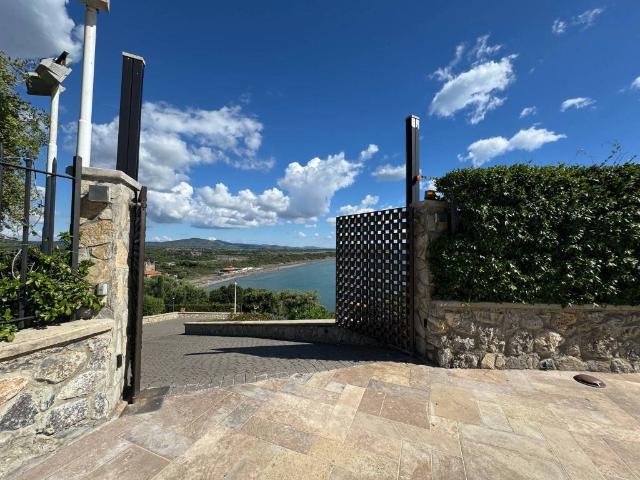 Villa Indipendente in vendita a Orbetello, Toscana