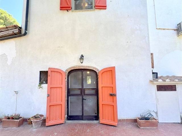 Villa Indipendente in vendita a Neghelli, Orbetello