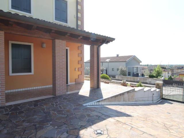 Villa Indipendente in vendita a Orgiano, Veneto