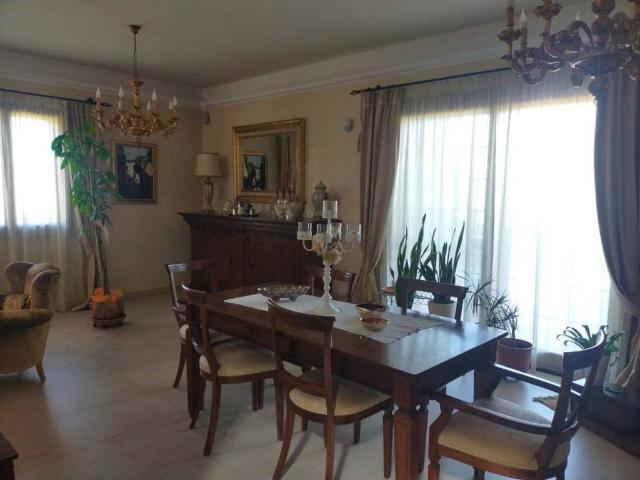 Villa Indipendente in vendita a Oricola, Abruzzo