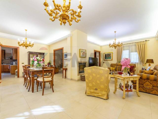 Villa Indipendente in vendita a Oricola, Abruzzo