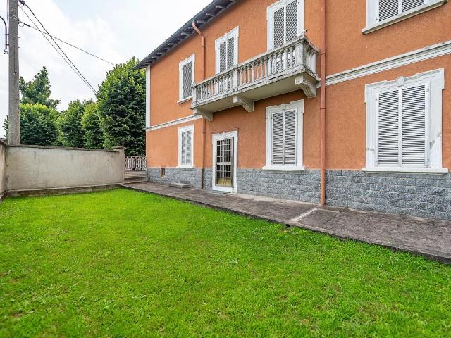 Villa Indipendente in vendita a Origgio, Lombardia