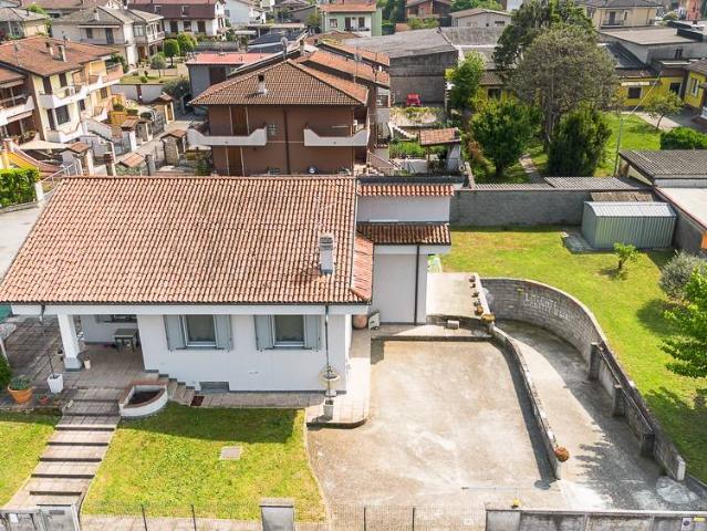 Villa Indipendente in vendita a Orio Litta, Lodi